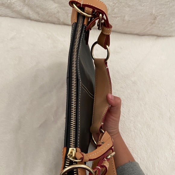 Dooney & Bourke bag - Picture 8 of 11